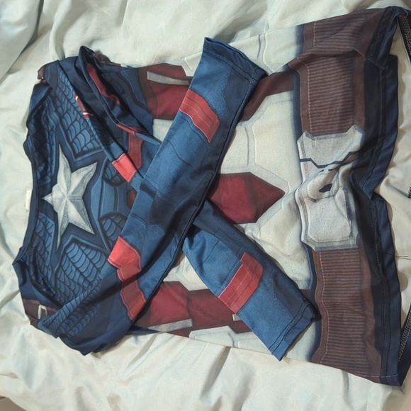 Captain America Shirt - Picture 2 of 3